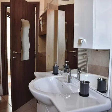 Easy Welcome Green House Regatola Appartamento