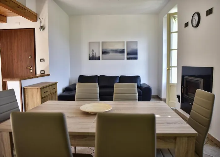 Easy Welcome Green House Regatola *