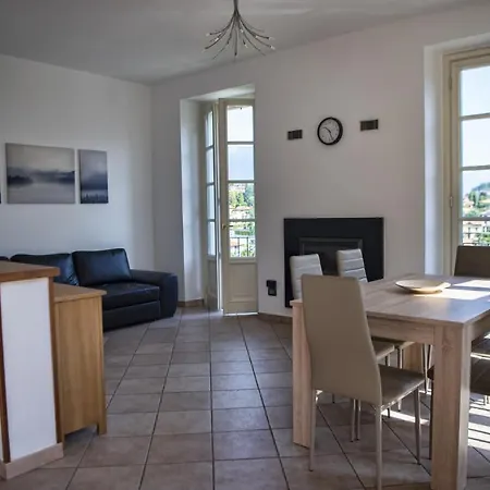 Easy Welcome Green House Regatola